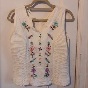 Native White Embroidered Floral Sleeveless Camisole